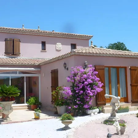 Desiree - D'hote Bed and Breakfast *